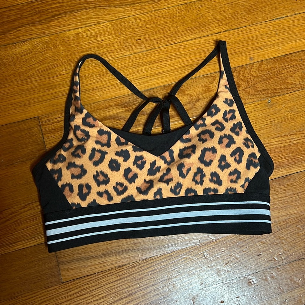 Lorna Jane jog bra. So hot!